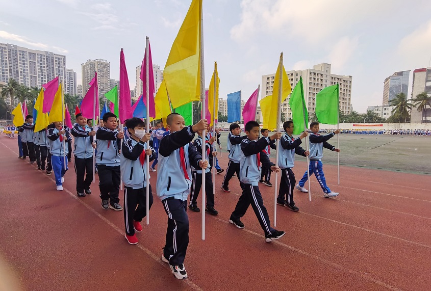趣味运动我快乐，健体强国我能行――海南师范大学实验小学第二届体育艺术节